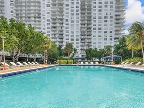 2851 NE 183rd St 1901E, Aventura FL 33160