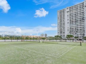 2851 NE 183rd St 1901E, Aventura FL 33160