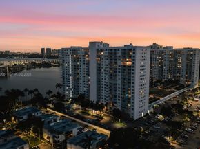 2851 NE 183rd St 1901E, Aventura FL 33160