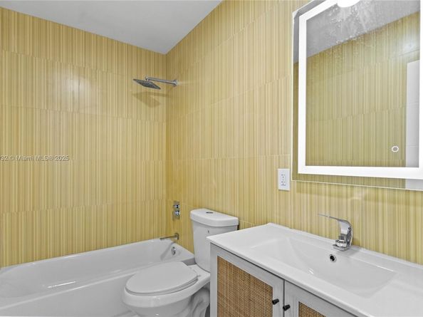 1640 NE 183 St, North Miami Beach FL 33179