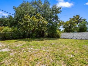 1640 NE 183 St, North Miami Beach FL 33179