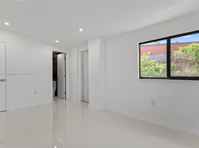 1640 NE 183 St, North Miami Beach FL 33179