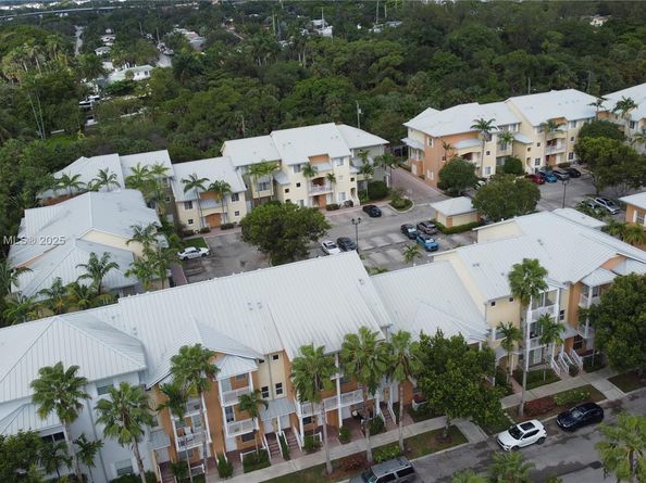 357 SW 13th Ter 357, Fort Lauderdale FL 33312
