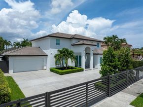 15565 SW 114th St, Miami FL 33196
