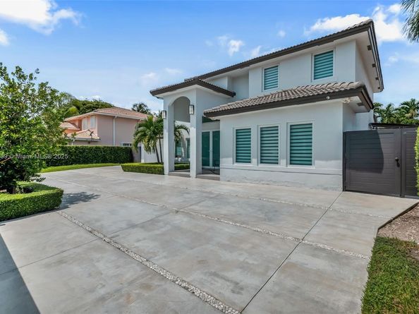 15565 SW 114th St, Miami FL 33196