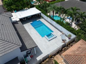 15565 SW 114th St, Miami FL 33196