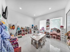 15565 SW 114th St, Miami FL 33196
