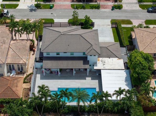 15565 SW 114th St, Miami FL 33196