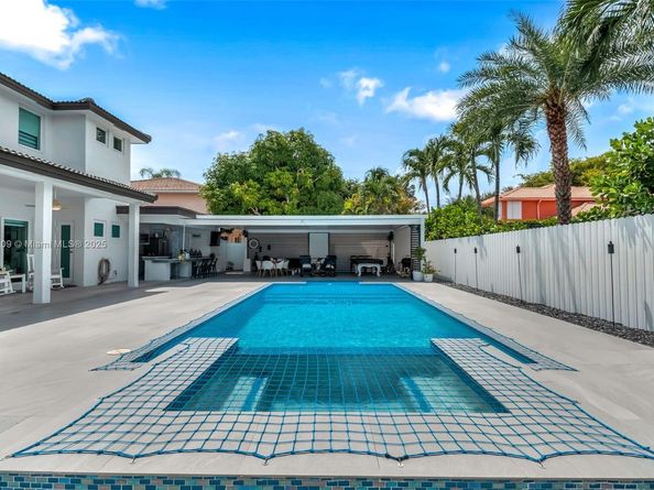 15565 SW 114th St, Miami FL 33196