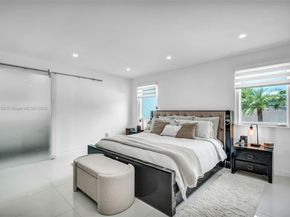 15565 SW 114th St, Miami FL 33196