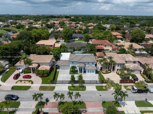 15565 SW 114th St, Miami FL 33196