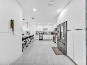 15565 SW 114th St, Miami FL 33196