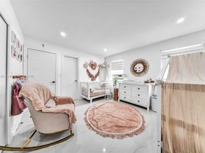 15565 SW 114th St, Miami FL 33196