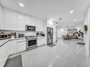 15565 SW 114th St, Miami FL 33196
