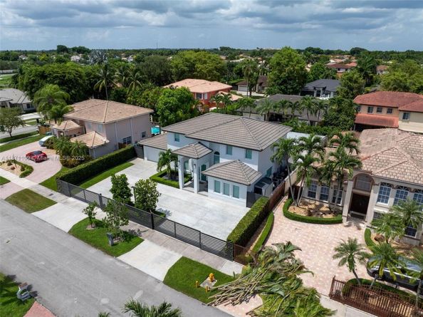 15565 SW 114th St, Miami FL 33196