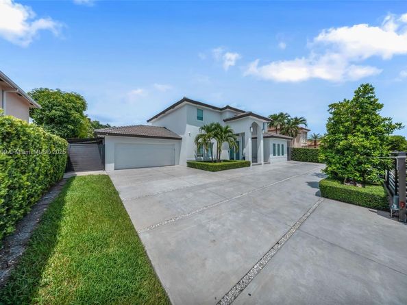 15565 SW 114th St, Miami FL 33196