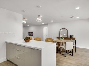 3920 Hayes St, Hollywood FL 33021