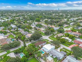 3920 Hayes St, Hollywood FL 33021