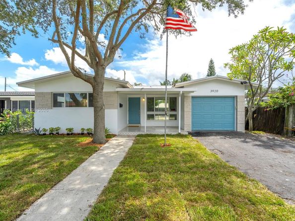 3920 Hayes St, Hollywood FL 33021