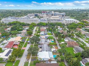 3920 Hayes St, Hollywood FL 33021
