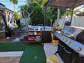 12320 SW 39th St, Miami FL 33175