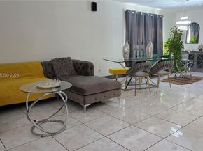 12320 SW 39th St, Miami FL 33175