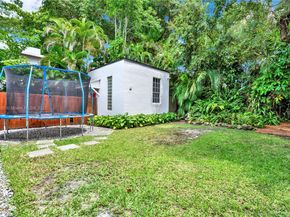 3730 Kumquat Ave, Miami FL 33133