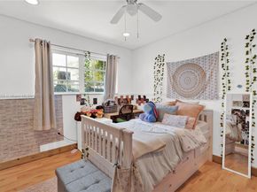 3730 Kumquat Ave, Miami FL 33133