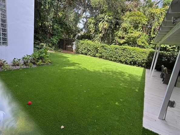 3730 Kumquat Ave, Miami FL 33133