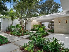 4040 Kiaora St, Miami FL 33133