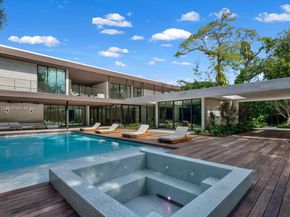 4040 Kiaora St, Miami FL 33133