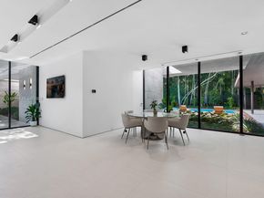 4040 Kiaora St, Miami FL 33133