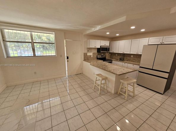 1475 NE 125th Ter 110B1, North Miami FL 33161