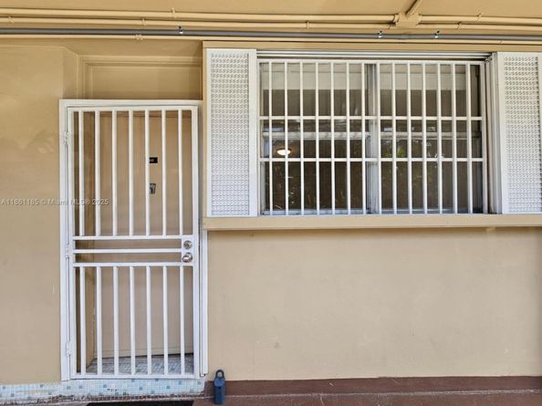 1475 NE 125th Ter 110B1, North Miami FL 33161