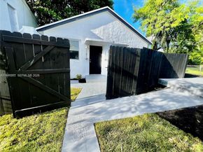 1601 NW 50th St, Miami FL 33142