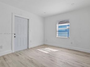 1601 NW 50th St, Miami FL 33142