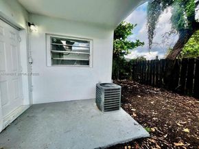 1601 NW 50th St, Miami FL 33142