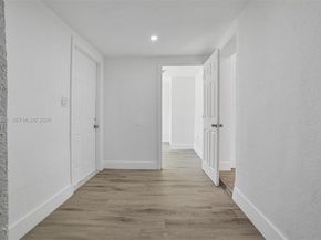 1601 NW 50th St, Miami FL 33142