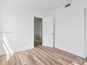 1601 NW 50th St, Miami FL 33142