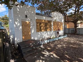 2341 SW 9th St, Miami FL 33135