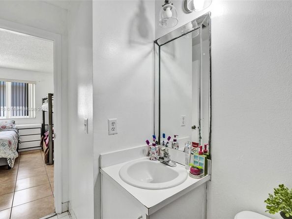 13780 SW 160th Ter, Miami FL 33177