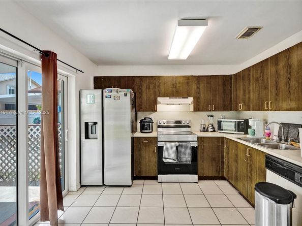 13780 SW 160th Ter, Miami FL 33177