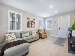 8070 NW 108th Pl, Doral FL 33178