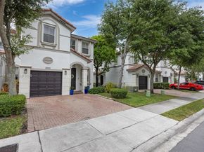 8070 NW 108th Pl, Doral FL 33178