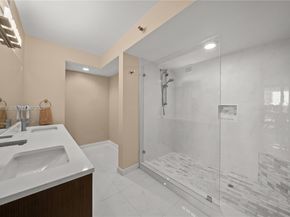 2843 S Bayshore Dr 6B, Miami FL 33133