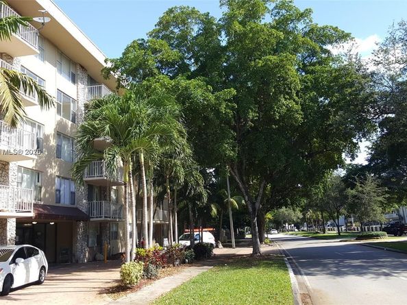 1805 Sans Souci Blvd 525, North Miami FL 33181