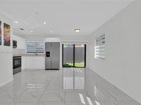 2490 NW 44th St, Miami FL 33142