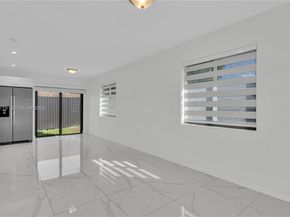 2490 NW 44th St, Miami FL 33142