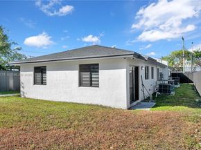2490 NW 44th St, Miami FL 33142