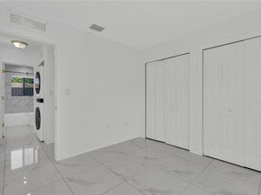 2490 NW 44th St, Miami FL 33142